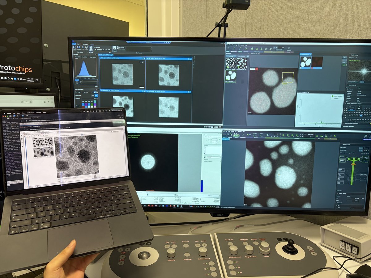 Live SSB ptychographic reconstruction on laptop alongside Spectra 300 monitors